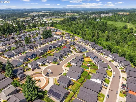 102 NE Overlook Court Estacada OR 97023