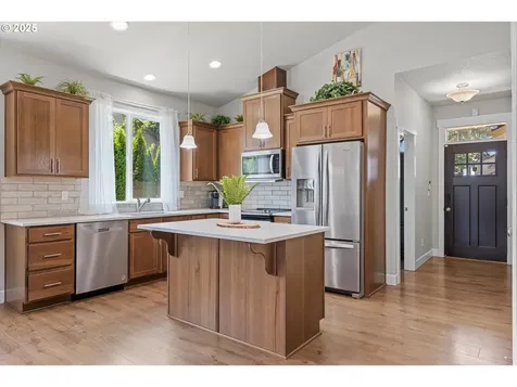 102 NE Overlook Court Estacada OR 97023