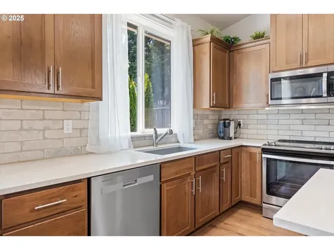 102 NE Overlook Court Estacada OR 97023