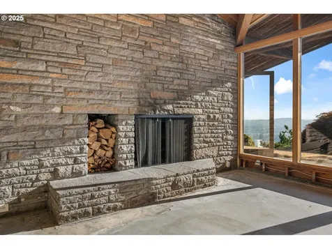 1209 SW Hessler Drive Portland OR 97239