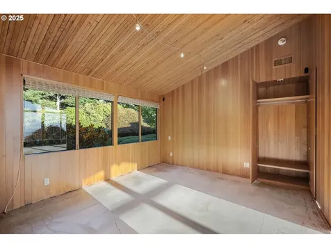 1209 SW Hessler Drive Portland OR 97239