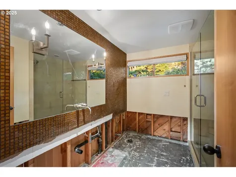 1209 SW Hessler Drive Portland OR 97239