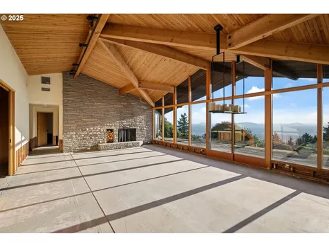 1209 SW Hessler Drive Portland OR 97239