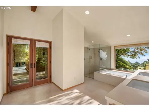1209 SW Hessler Drive Portland OR 97239