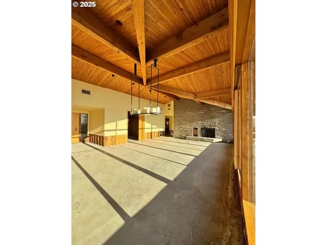 1209 SW Hessler Drive Portland OR 97239