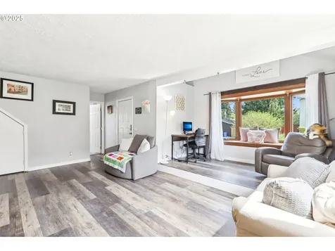 106 Eluria Street Oregon City OR 97045