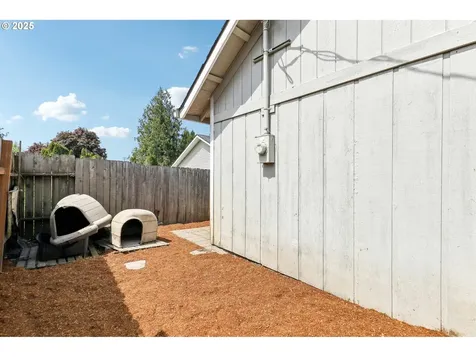 106 Eluria Street Oregon City OR 97045