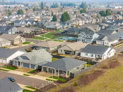 1804 S Locust Street Canby OR 97013
