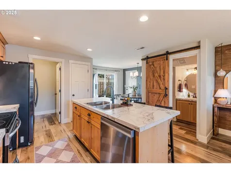 1506 E Mill Court Newberg OR 97132