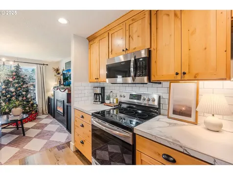 1506 E Mill Court Newberg OR 97132