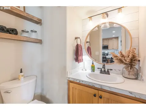 1506 E Mill Court Newberg OR 97132