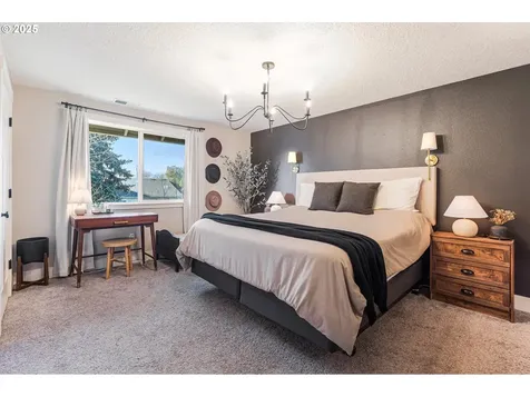 1506 E Mill Court Newberg OR 97132
