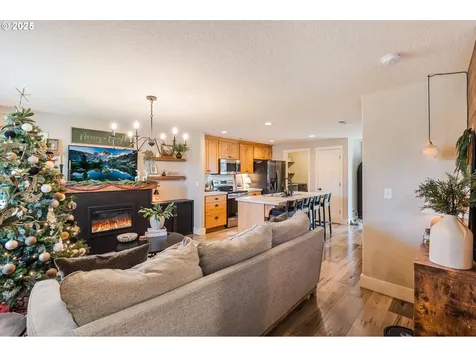 1506 E Mill Court Newberg OR 97132