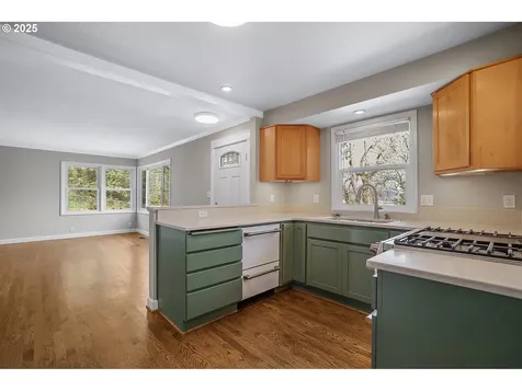 102 SE 5th Street Troutdale OR 97060