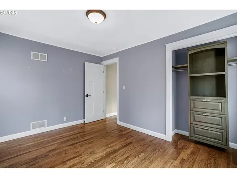 102 SE 5th Street Troutdale OR 97060
