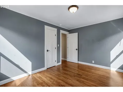 102 SE 5th Street Troutdale OR 97060