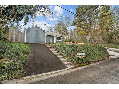 102 SE 5th Street Troutdale OR 97060