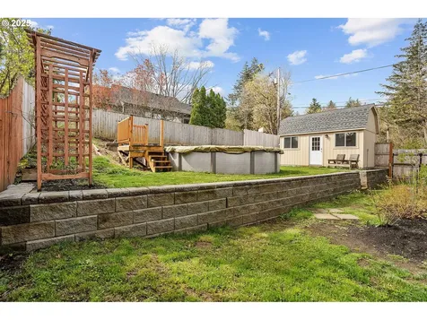102 SE 5th Street Troutdale OR 97060