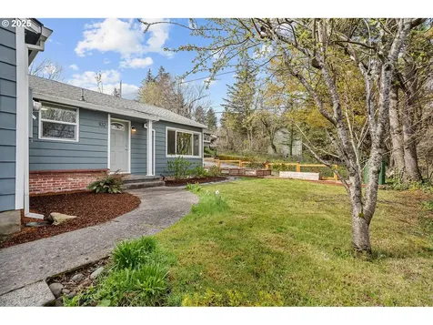 102 SE 5th Street Troutdale OR 97060