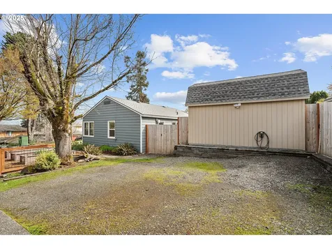 102 SE 5th Street Troutdale OR 97060