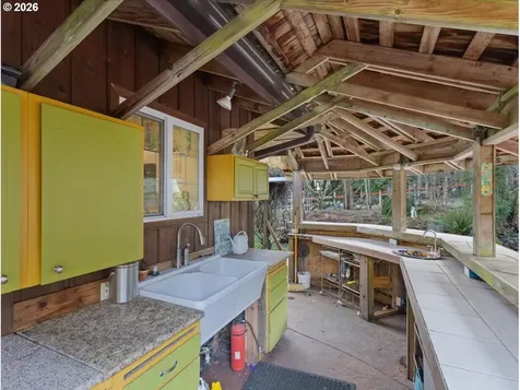 4154 Mount Brynion Road Kelso WA 98626