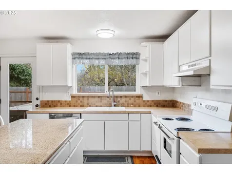 9620 Wells Landing Road Independence OR 97351