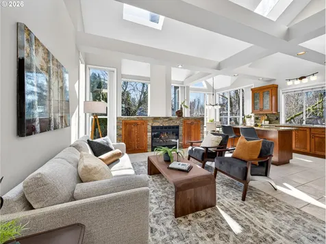4580 SW Natchez Court Tualatin OR 97062