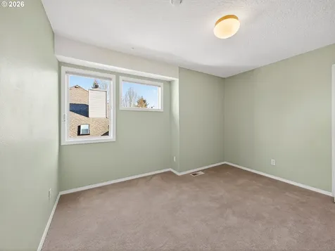 4580 SW Natchez Court Tualatin OR 97062