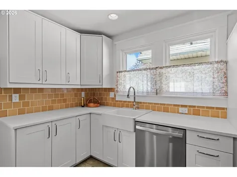 1411 SE 51st Avenue Portland OR 97215