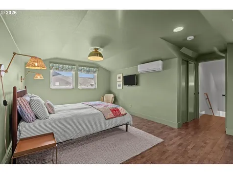 1411 SE 51st Avenue Portland OR 97215
