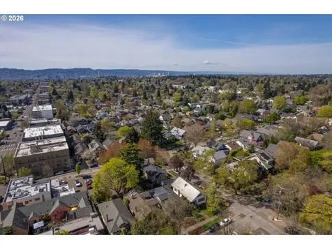 1411 SE 51st Avenue Portland OR 97215
