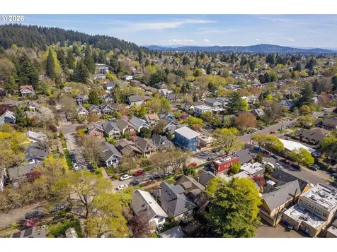 1411 SE 51st Avenue Portland OR 97215