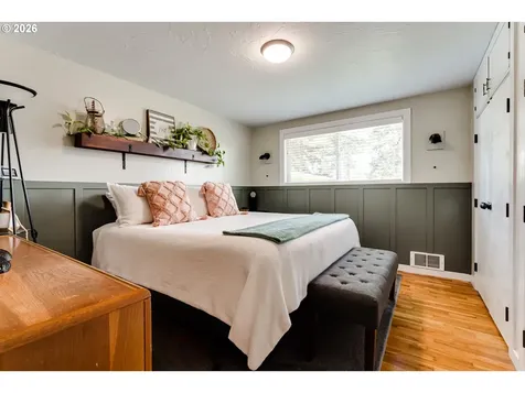 1014 Cinnamon Avenue Eugene OR 97404