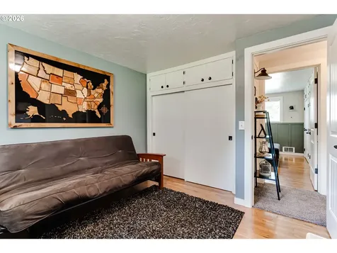 1014 Cinnamon Avenue Eugene OR 97404