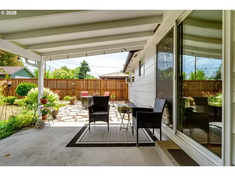 1014 Cinnamon Avenue Eugene OR 97404