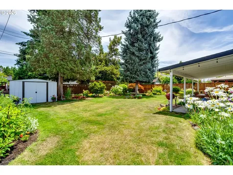 1014 Cinnamon Avenue Eugene OR 97404