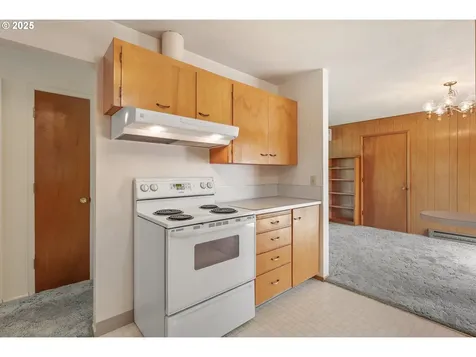 1088 Nopal Street Florence OR 97439