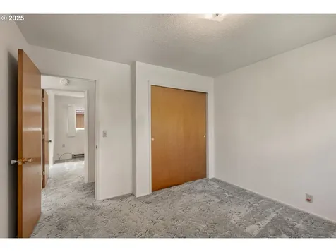 1088 Nopal Street Florence OR 97439