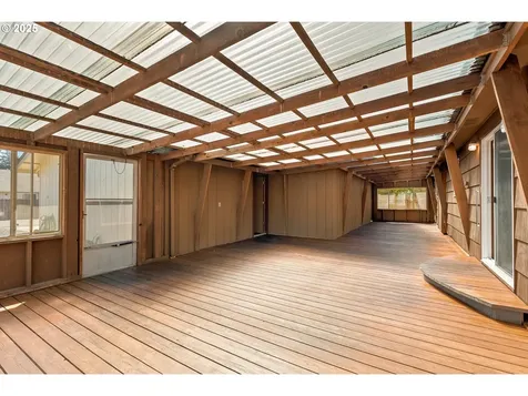 1088 Nopal Street Florence OR 97439