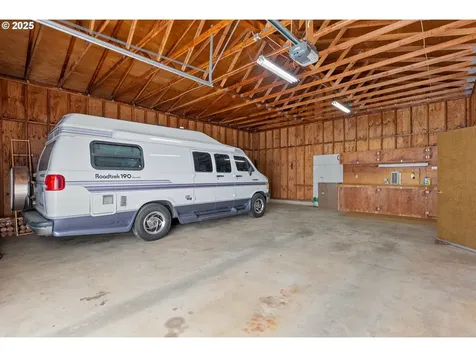 1088 Nopal Street Florence OR 97439