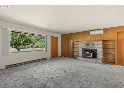 1088 Nopal Street Florence OR 97439