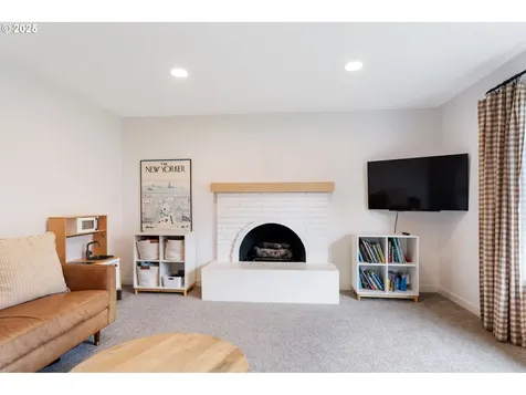 2900 NW Eastway Court Beaverton OR 97006