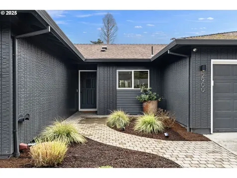 2900 NW Eastway Court Beaverton OR 97006