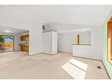 1412 Bogart Lane Eugene OR 97401