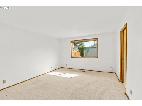 1412 Bogart Lane Eugene OR 97401