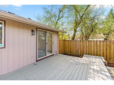 1412 Bogart Lane Eugene OR 97401