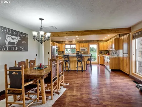 9293 Broadacres Road NE Aurora OR 97002