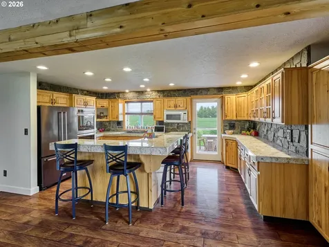 9293 Broadacres Road NE Aurora OR 97002