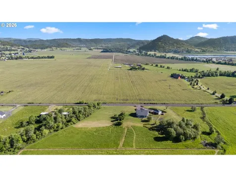 475 Curry Road Roseburg OR 97471