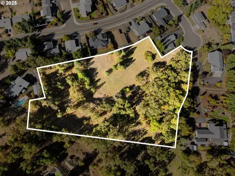1219 NE Junker Avenue Roseburg OR 97470